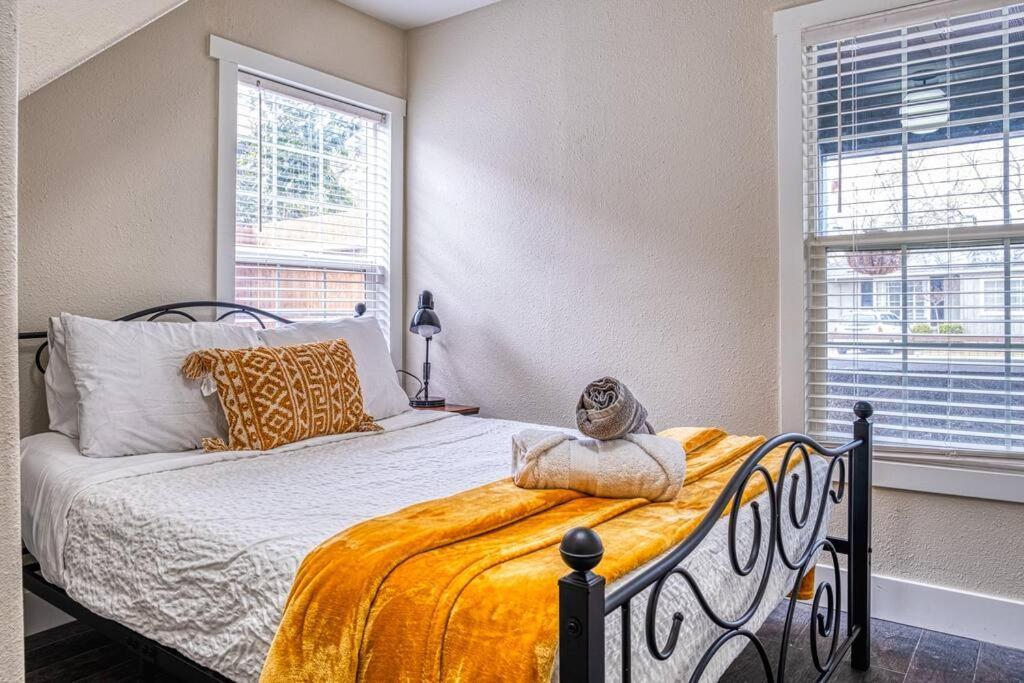 הוילה סקרמנטו 4Br Victorian Walk To Uc Davis & Shriner Med Cen מראה חיצוני תמונה